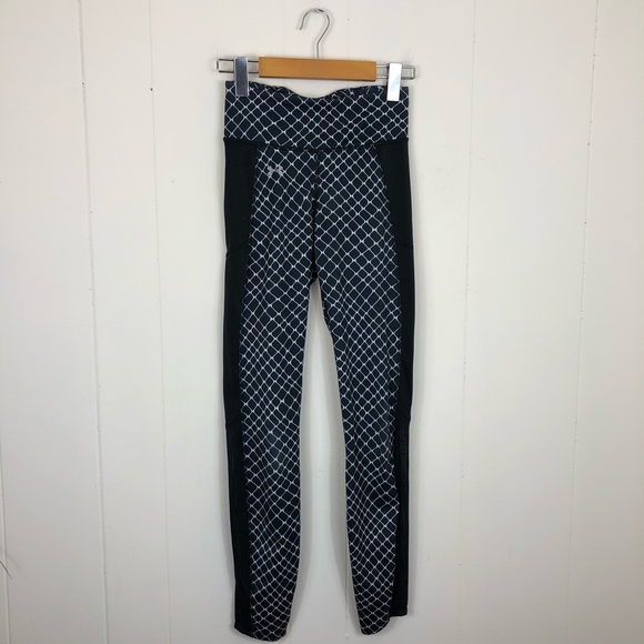 Under Armour 28” Heatgear Fly Printed Pants Sz XS - Picture 2 of 9